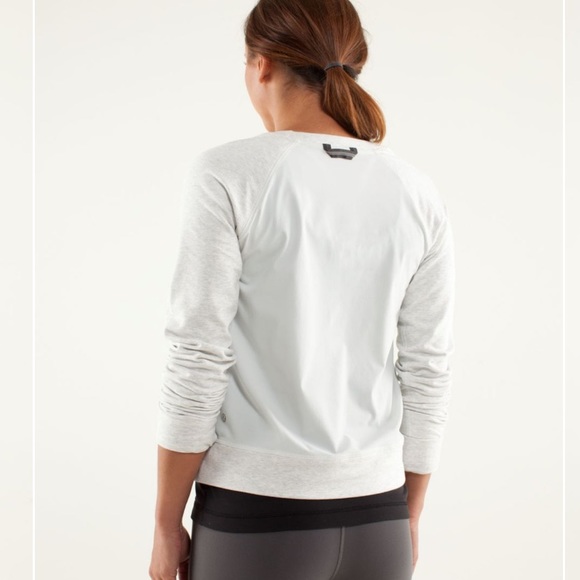 lululemon athletica Sweaters - Lululemon Voyage Pullover Sweater Size 8